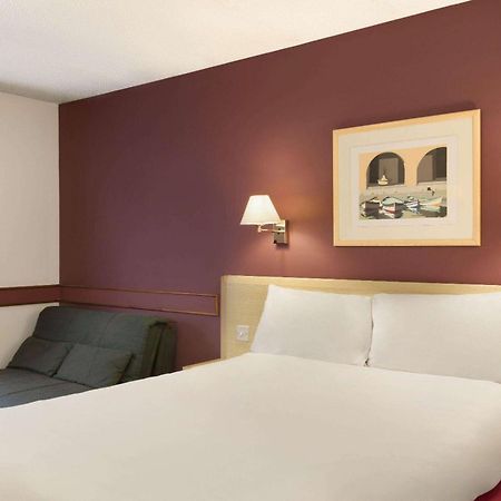 Days Inn Hotel Bradford - Leeds Бригхаус Екстериор снимка