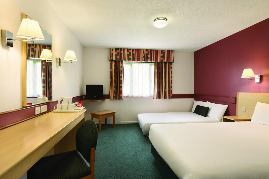 Days Inn Hotel Bradford - Leeds Бригхаус Стая снимка